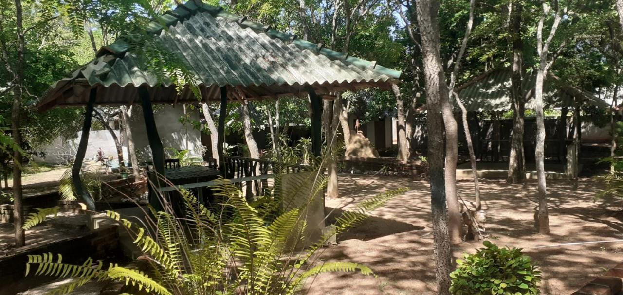Mathews Holiday Resort Habarana Buitenkant foto