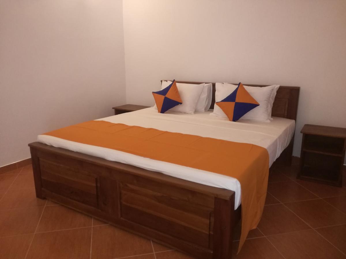 Mathews Holiday Resort Habarana Kamer foto