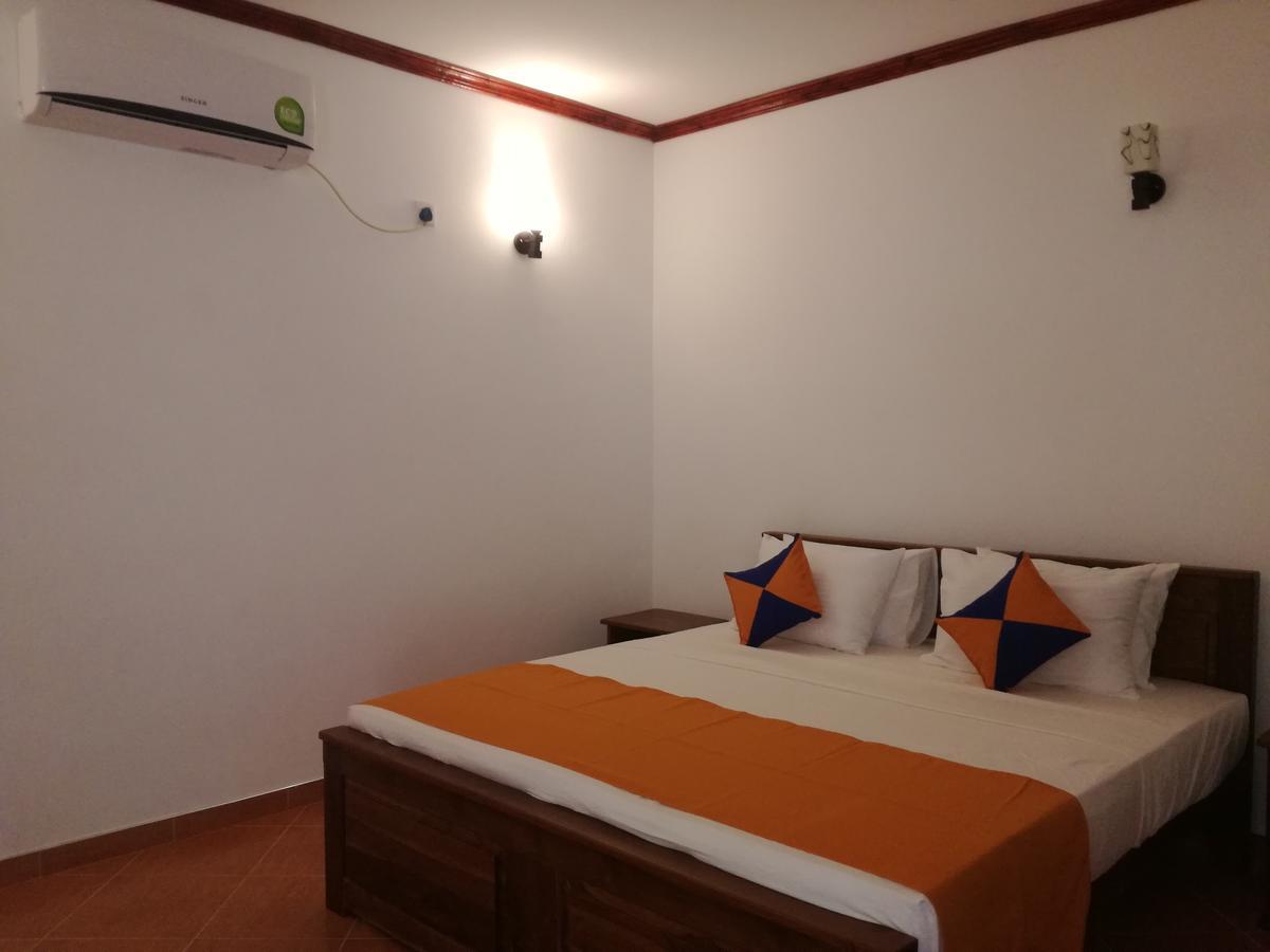Mathews Holiday Resort Habarana Buitenkant foto