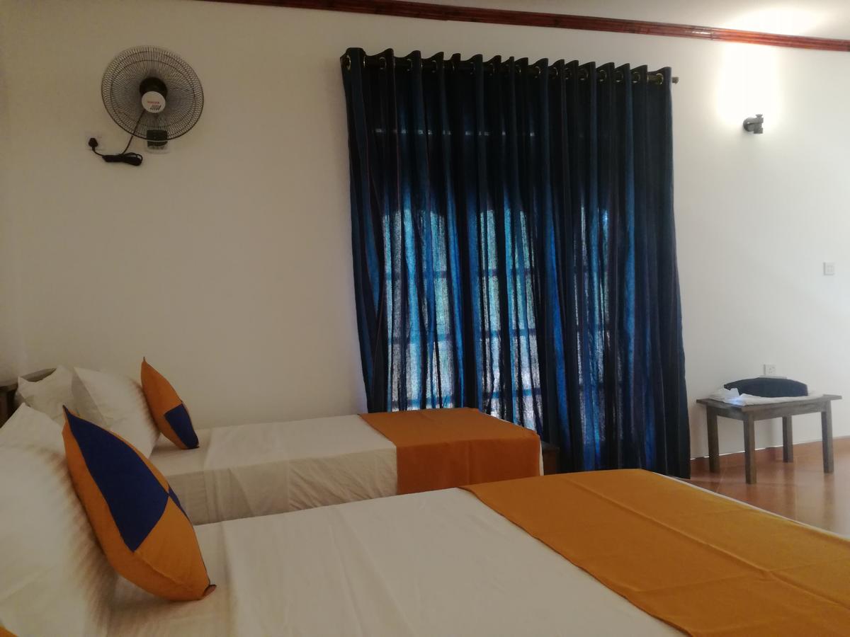 Mathews Holiday Resort Habarana Buitenkant foto
